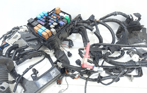 Wiązka instalacja silnika mazda CX-3 14-21 DF7V67010 3