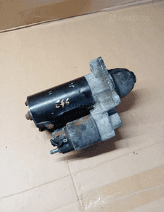 Rozrusznik starter silnika BMW 3 E46 1.9 1