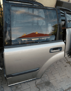 Nissan X-Trail T30 02-06r drzwi tył lewe 1