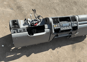 Kokpit deska rozdzielcza szary LAND ROVER DISCOVERY 1 I & 2 II 2