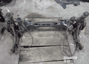 Hyundai IX35 1.7CRDI belka tylna kpl.