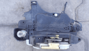 Mitsubishi Colt CZ3 CZ5 VI zamek drzwi prawy 3