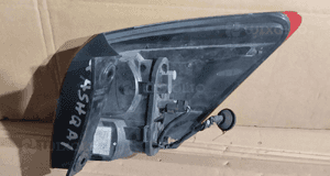 Lampa lewa tył tylna nissan qashqai J10 2