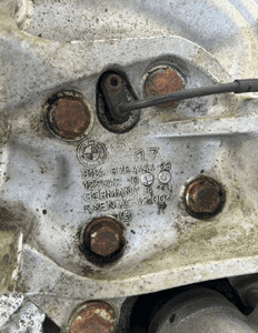 BMW E90 E87 Zwrotnica przednia Prawa - 16403 2