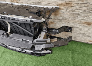 Pas przedni wzmocnie chłodnice bmw 5 G30 G31 3