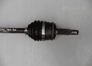 Półoś prawa Hyundai Accent III Kia Rio 1,4 16v 06-10r 2