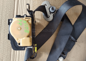 Nissan Note E11 I pas bezpieczenstwa przod prawy 1