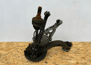 BMW X3 E83 Zwrotnica tył lewa - 16491 6