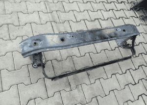 Volvo V50 S40 C30 05 belka zderzaka przod przedniego 3