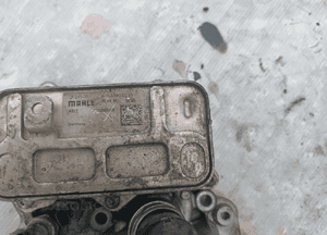 Mercedes 2.0D w213 obudowa filtra oleju chłodniczka 72438731 A6541800265 5