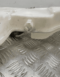 Bmw F25 X3 zbiornik zbiorniczek płynu do spryskiwaczy 7213261 3