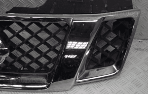 ATRAPA GRILLA NISSAN NAVARA D40 LIFT 62310-5X00A 3