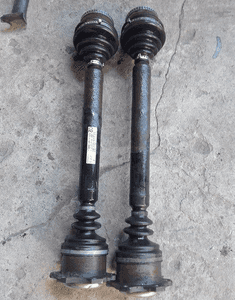 Passat B5 2,0B manual półoś prawa/lewa 8D0407271DP