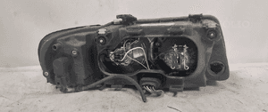 Przod przednia lampa lewa audi A3 8L 4