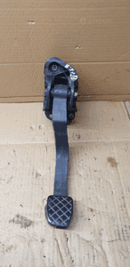 Pedał sprzęgła pompka VW Golf V Plus 1K1721059BJ 1