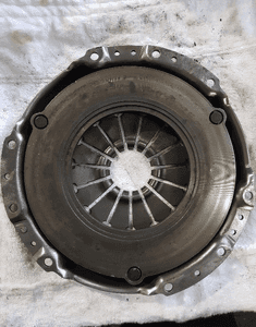 docisk sprzęgła qashqai 2.0 dci 2