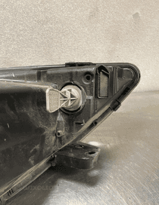 Lampa prawy przod peugeot 308 ii 2 T9 9677522980 13