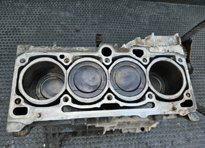 Blok Silnika 06B103019B Slupek Tloki Korbowody Wal Korbowy 1.6 AKL SR 102KM VW Golf IV 4 Audi A3 8L Skoda Seat 2