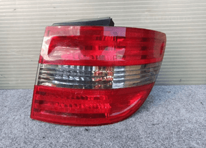 Lampa tylna tył prawa mercedes b-klasa W245 oryginał wysyłka! 1