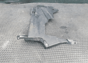 Osłona 8E0825216C Plastik Podwozia Podłogi Przeciwbłotna Prawa Tyl Tylna Quattro 4x4 Audi A4 B6 B7 Sedan Kombi 11