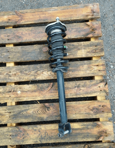 MERCEDES W205 AMORTYZATOR SPRĘŻYNA PRAWY PRZÓD A2053207668 1