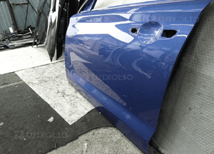 Volvo XC40 drzwi przednie prawe 6