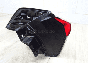 Lampa prawy tył toyota RAV4 v 81550-42230 9