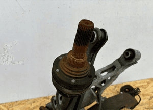 BMW X3 E83 Zwrotnica tył lewa - 16491 3