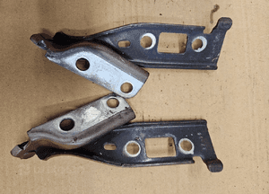 Ford Fiesta MK6 zawias maski prawy lewy