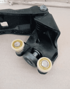Rolka drzwi przesuwnych Trafic III Vivaro B 777645238R 93451715 2