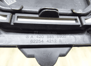 Kratka środkowa zderzaka na radar mercedes citan ii W420 A4208856900 8