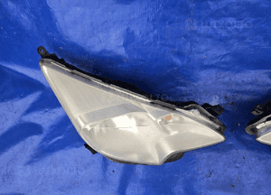 Toyota VERSO S 11-14 lampa przednia lewa prawa komplet 5