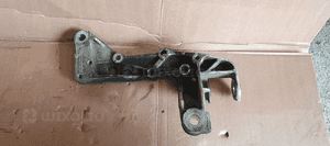 Wspornik wahacza prawy przód przedni Seat Leon II 1K0199296E 1