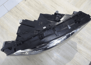 MERC. GLA W247 lampa prawa full led A2479066401KZ 6