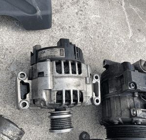 MERCEDES om 651 alternator 2,2 cdi 6pk 120A sprinter 906 vito viano 639 1