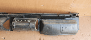 Ślizg zderzaka tył tylny środkowy Citroen C3 9642635377 3