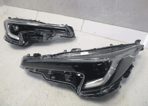 Toyota corolla E21 lift 22 lampa lampy przód prawa lewa kpl led nowe 2