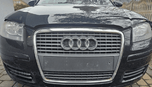 Audi A3 8P lift zderzak przód przedni grill  LY9B 2