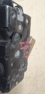Zamek drzwi lewy tył tylny Audi A6 C5 4B0839015B 6
