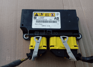 Opel Astra J 4 sensor sterownik airbag 2