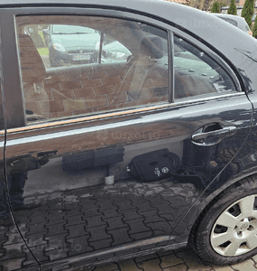 Toyota Avensis T25 sedan  drzwi tylne tył lewe  209 1