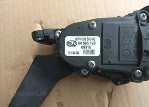 Alfa Romeo 159 pedał potencjometr gazu 60695128 2