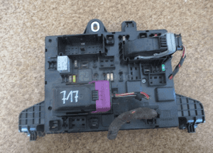 SKRZYNKA MODUŁ BSI OPEL ASTRA J IV 365927271 1