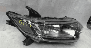 Outlander 2015- bdb lampa przednia prawa 2