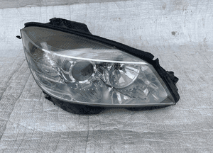 Mercedes c-klasa W204 lampa prawa 07-11 1
