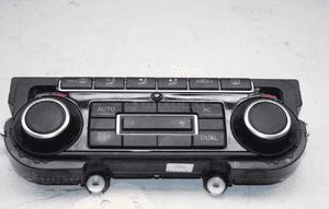 Panel klimatyzacji nawiewu 5K0907044DT VW PASSAT B7 GOLF VI 1