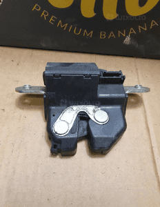 ZAMEK KLAPY BAGAŻNIKA FIAT GRANDE PUNTO Opel Corsa d 55701971 1