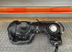 BMW F30 F31 ZBIORNIK BAK PALIWA POMPA WLEW 7376160 1