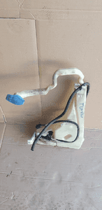 Zbiorniczek spryskiwaczy pompka VW Touareg 7L0955453D 7L0955453E 2