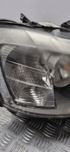 Bmw F25 lampa prawa przód 7217288 km i 7